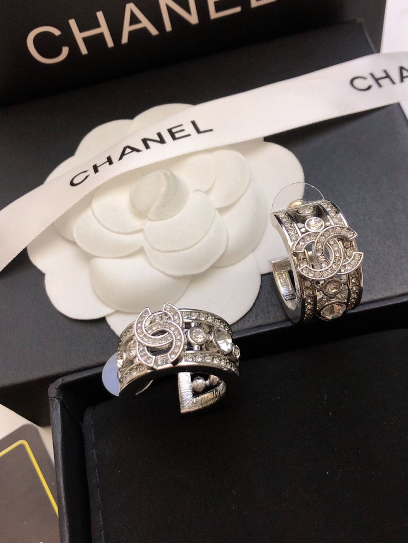 Ch**el earrings